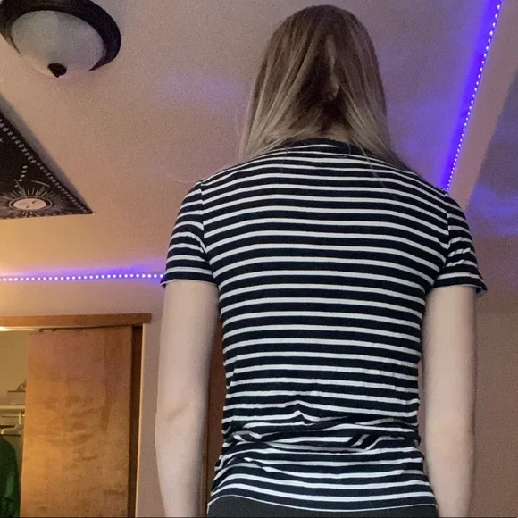 amazon essentials basic tee - Picture 4 of 4